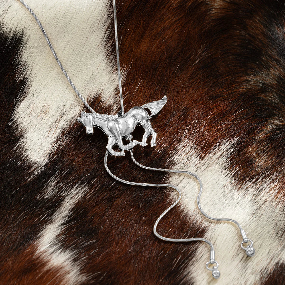 Gallop Bolo