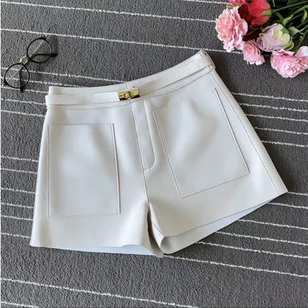 Gigi Short in Genuine leather