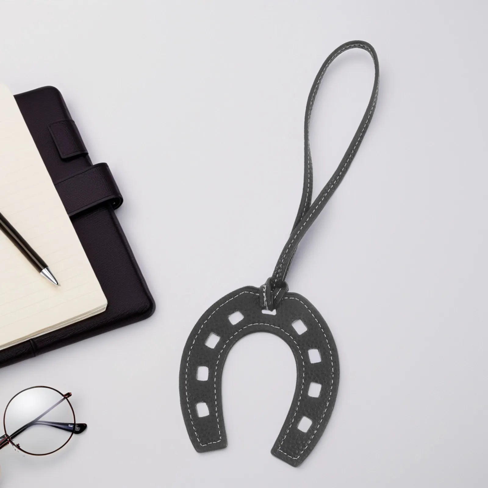 Horseshoe Pendant Accessory