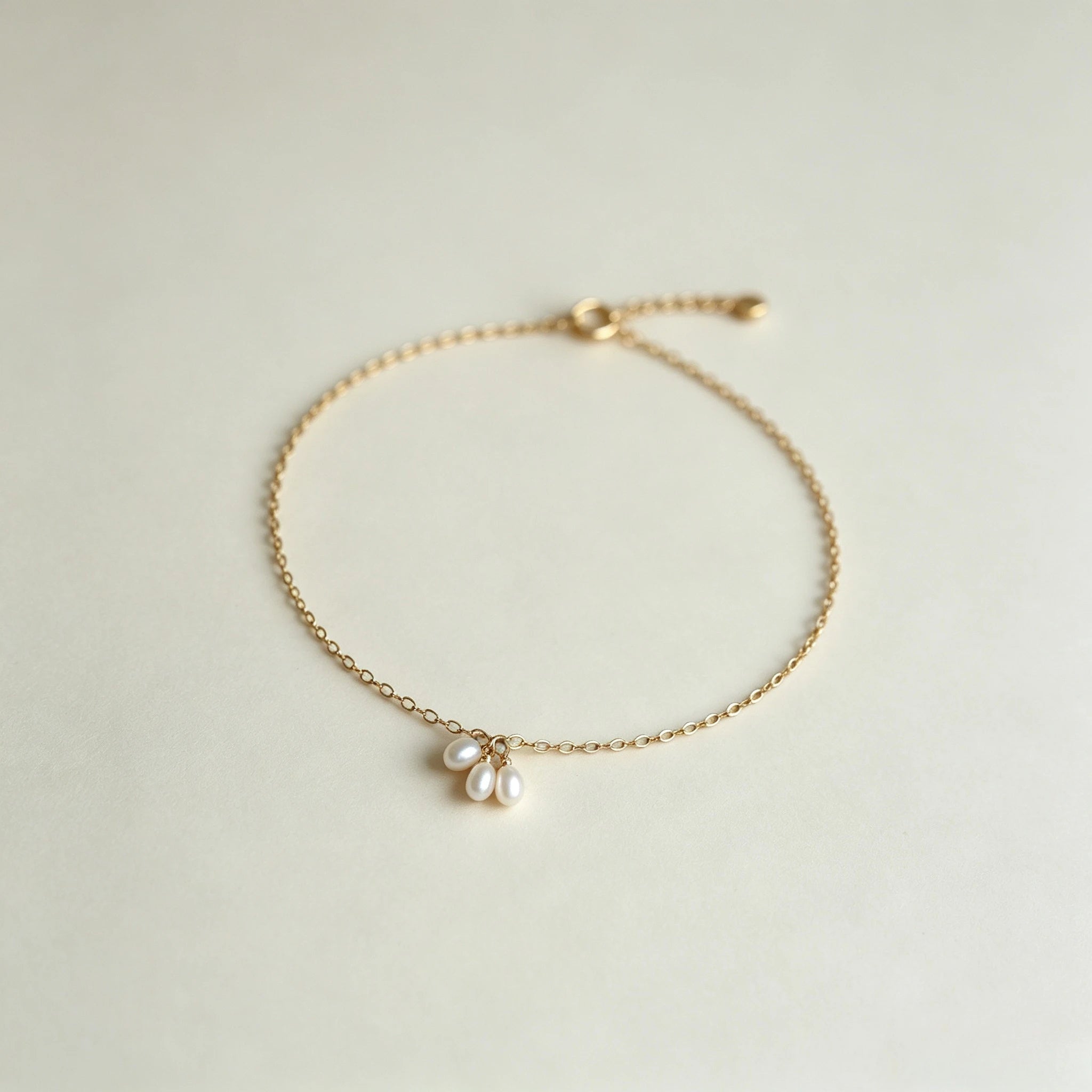 Dainty Seed Pearl Bracelet