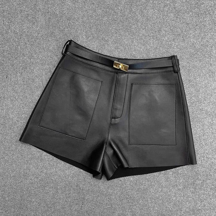 Gigi Short in Genuine leather