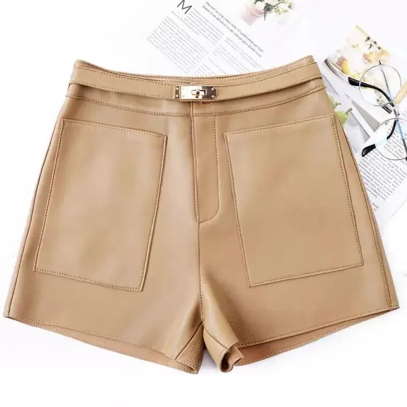 Gigi Short in Genuine leather